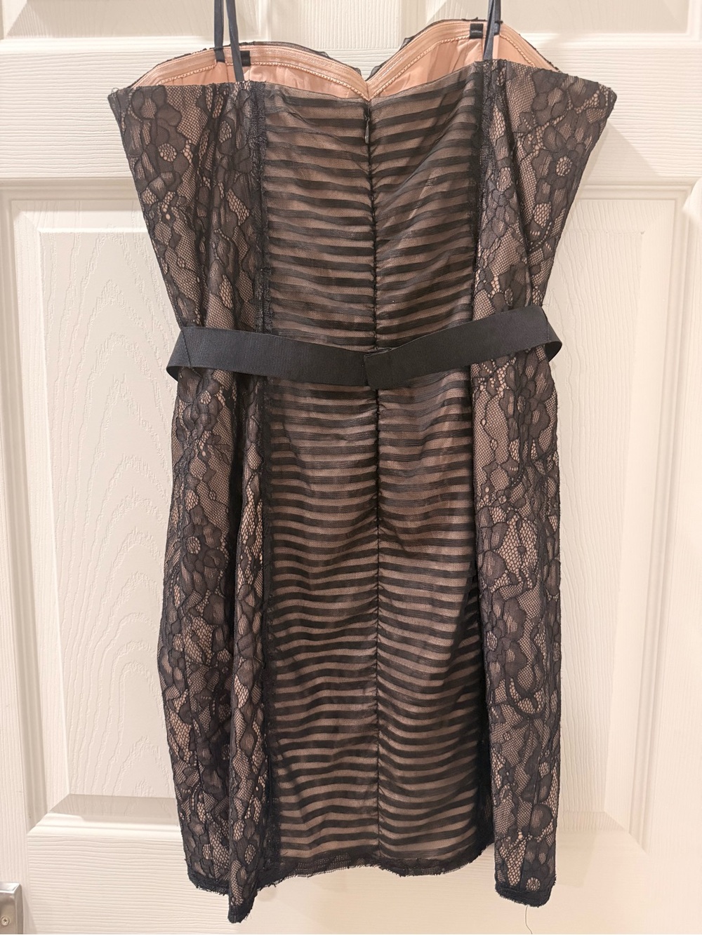 BCBGMaxAzria Black Sheer Lace Strapless Bandeau - Picture 2 of 5